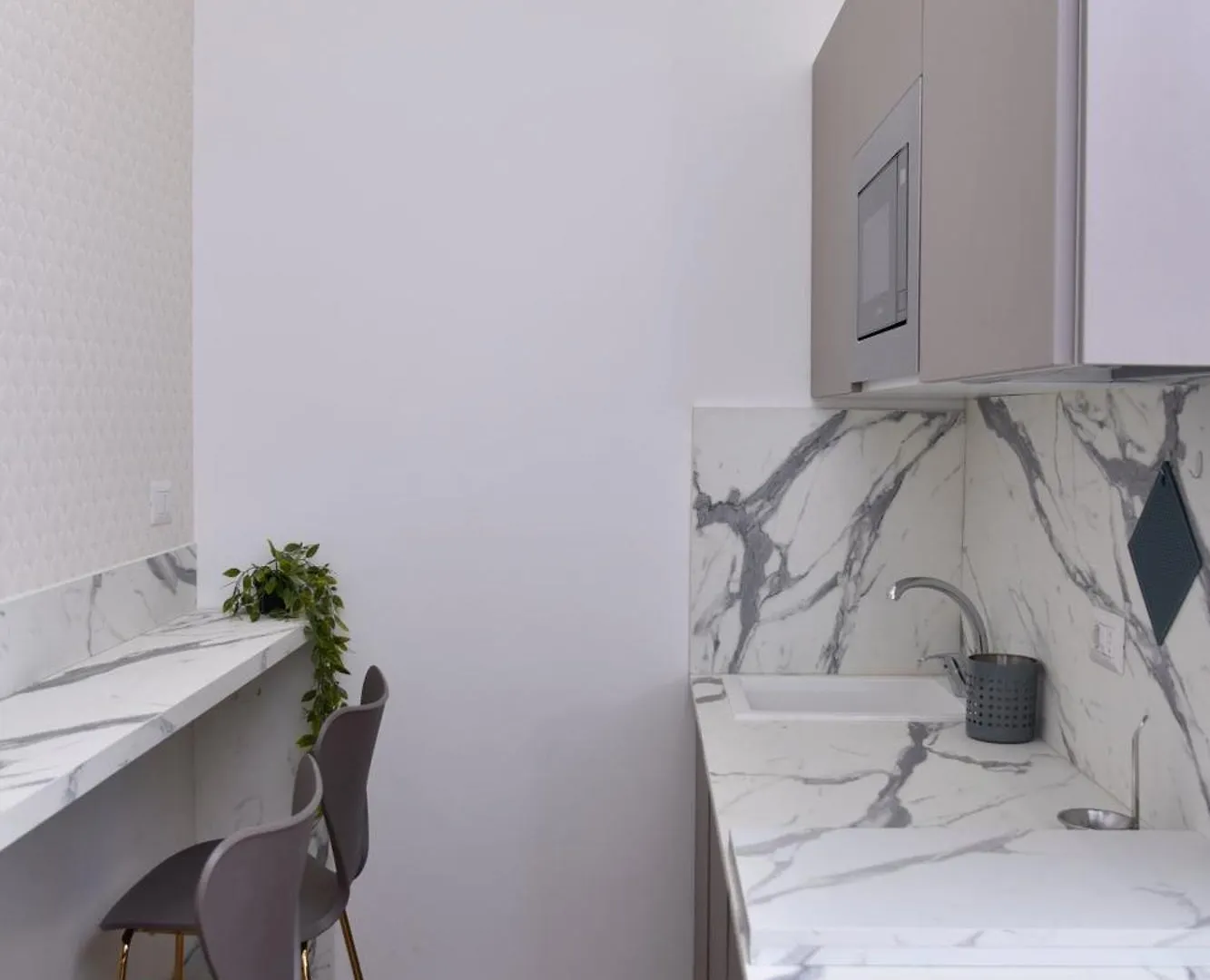Rivieras House - Central Suites Naples Guest house