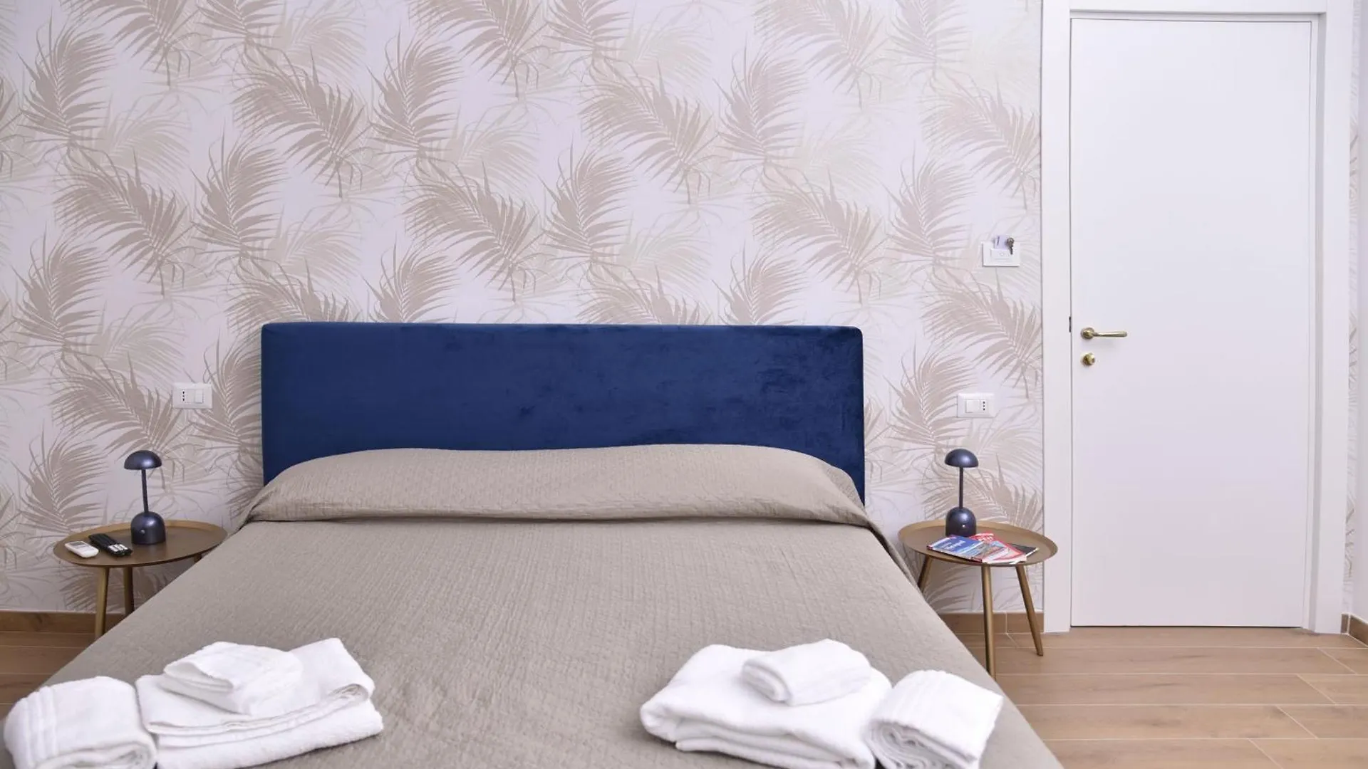 Rivieras House - Central Suites Naples