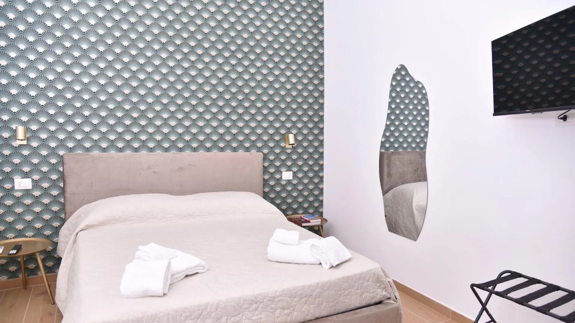 Guest house Rivieras House - Central Suites Naples