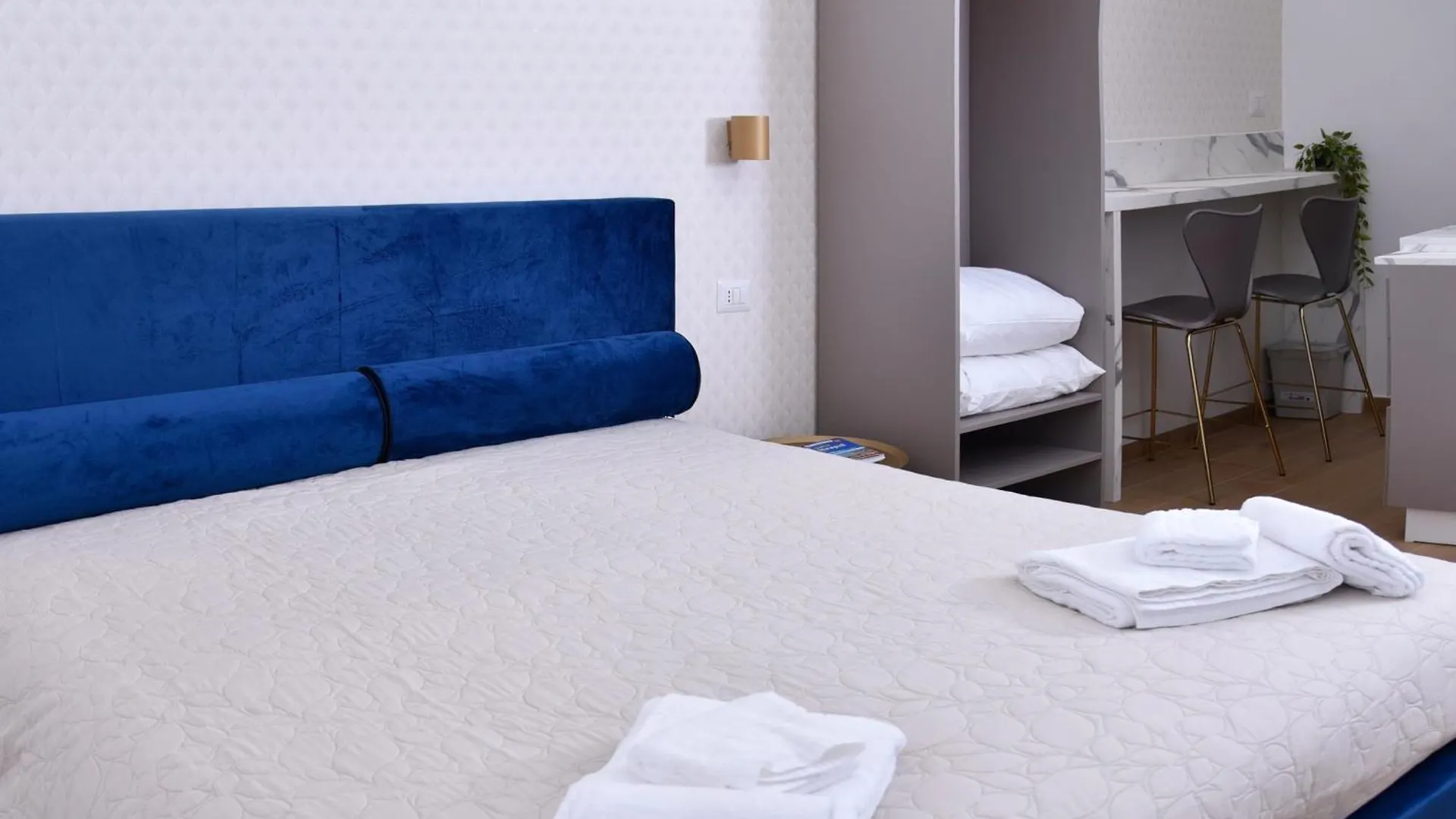 Rivieras House - Central Suites Naples